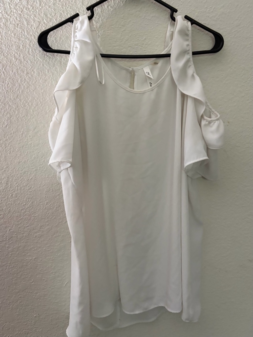NY Collection White Ruffle Cold-Shoulder Top